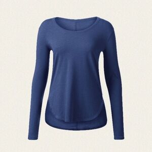 lululemon athletica Long Sleeve Scoop Neck Tee in Navy